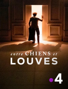 France 4 - Entre chiens et louves par le Cirque Le Roux au Bon Marché Rive Gauche