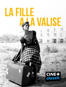 La fille à la valise