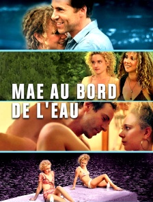 Mae au bord de l'eau