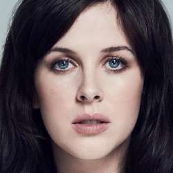 Alexandra Roach - Actrice