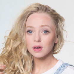 Portia Doubleday - Actrice