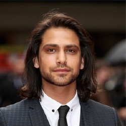 Luke Pasqualino - Acteur