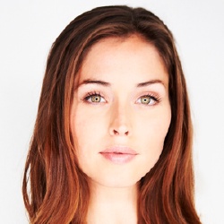 Natalie Krill - Actrice