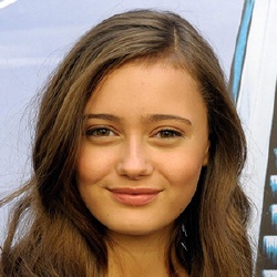 Ella Purnell - Actrice