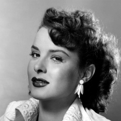 Kelly Jean Peters - Actrice