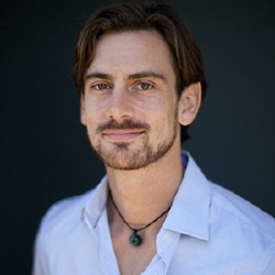 Dominic Gill - Réalisateur
