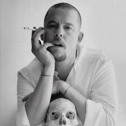 Alexander McQueen - Créateur de mode