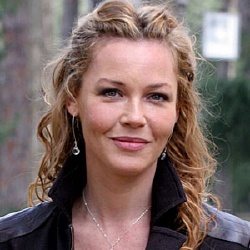 Connie Nielsen - Actrice
