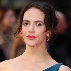 Jessica Brown Findlay - Actrice