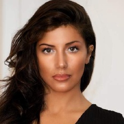 Leila Boumedjane - Actrice