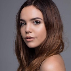 Bailee Madison - Actrice