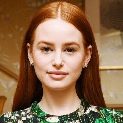 Madelaine Petsch - Actrice