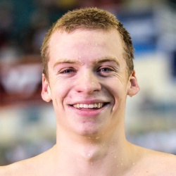 Natation  portrait de Léon Marchand en Streaming sur INA  Molotov.tv