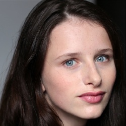 Luna Lou - Actrice