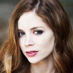 Charlotte Hope - Actrice