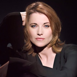 Lucy Lawless - Actrice