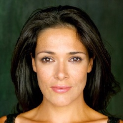 Simone Kessell - Actrice