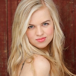 Maddie McCormick - Actrice