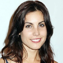 Carly Pope - Actrice