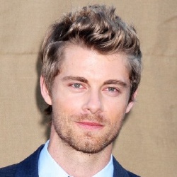 Luke Mitchell - Acteur