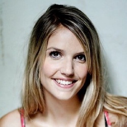 Laurence Arné - Actrice