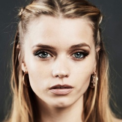Abbey Lee - Actrice