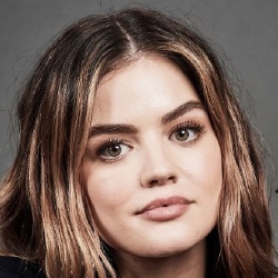 Lucy Hale - Actrice