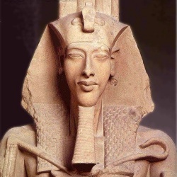 Akhenaton - Roi