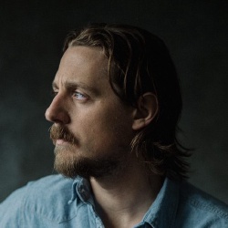 Sturgill Simpson - Acteur