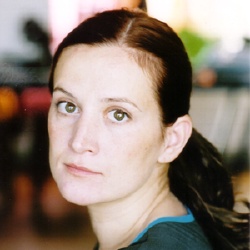 Estelle Larrivaz - Actrice