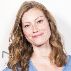 Alyssa Sutherland - Actrice