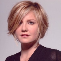 Sherry Stringfield - Guest star