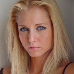 Dena Kollar - Actrice
