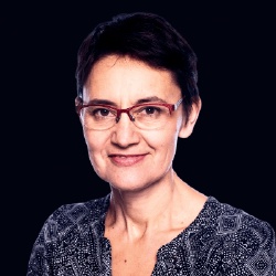 Nathalie Arthaud - Politique