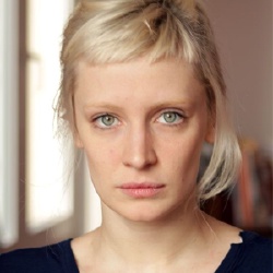 Lucie Debay - Actrice