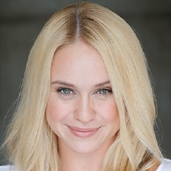 Becca Tobin - Actrice