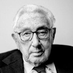 Henry Kissinger - Politique