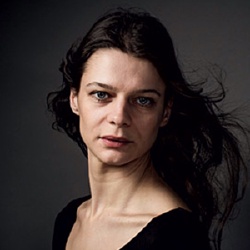Anna Cervinka - Actrice