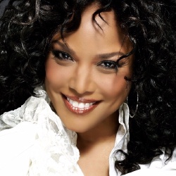 Lynn Whitfield - Actrice