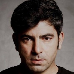 Mehmet Selim Akgül - Acteur