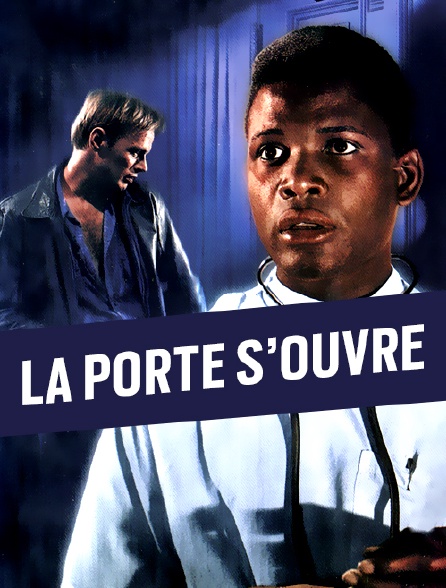 La porte s'ouvre