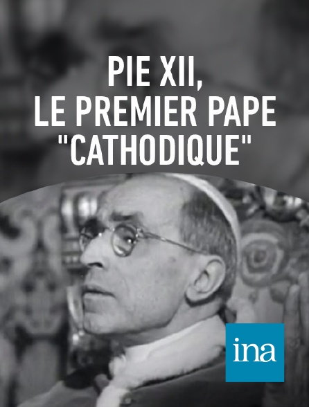 INA - Préparation du pape Pie XII à sa première allocution télévisée