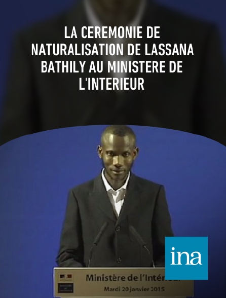 INA - La cérémonie de naturalisation de Lassana Bathily au ministère de l'Intérieur